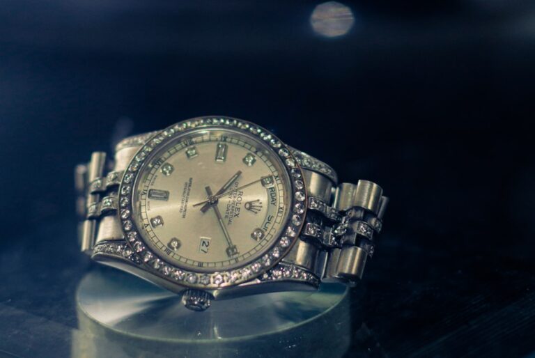 Timeless Timepieces: The Intersection of Style and Functionality